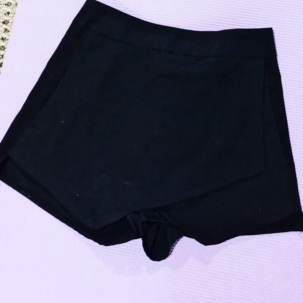 skort
